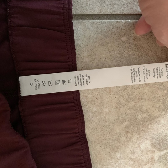 Lululemon pants - Picture 4 of 6